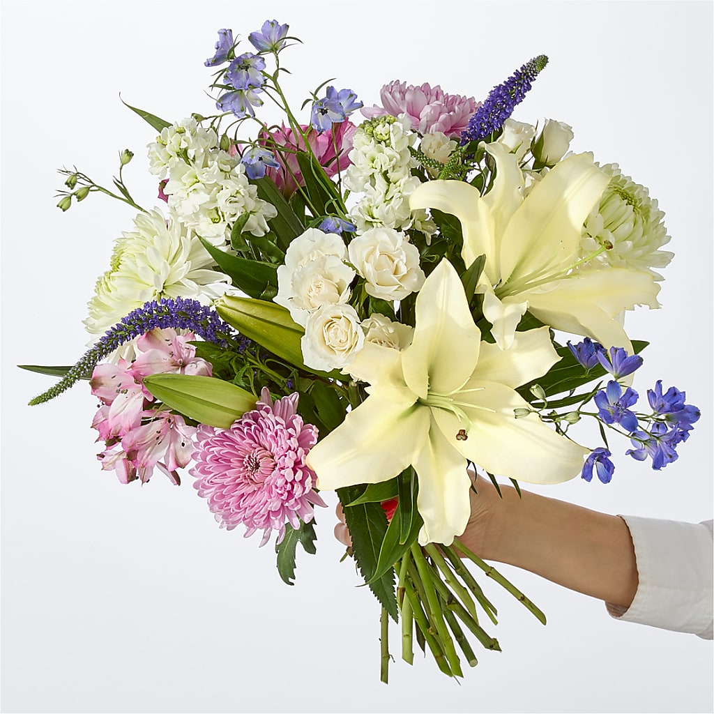 Winter Celebration Bouquet – Lighthouse Florist And Custom Designs, Rochester NY