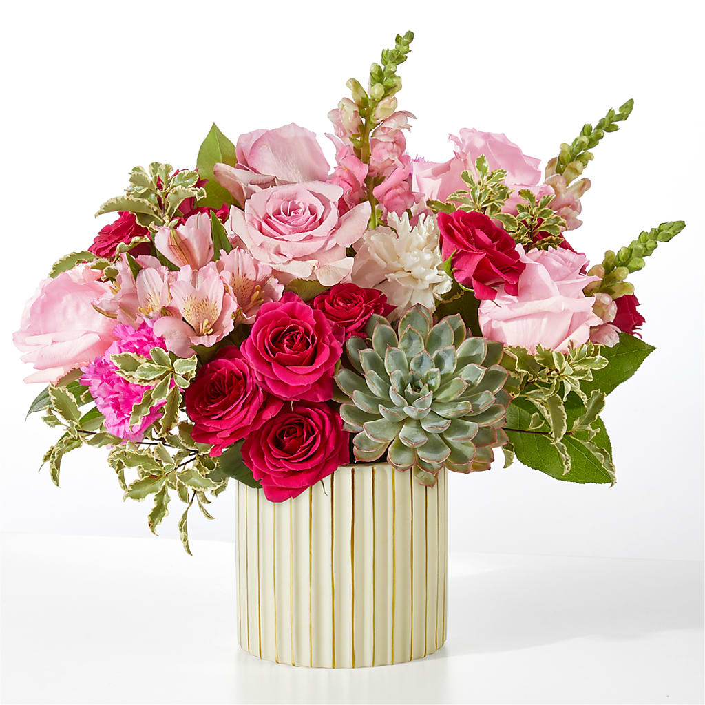 Magenta Musings Bouquet – Lighthouse Florist And Custom Designs, Rochester NY
