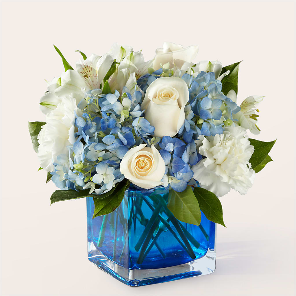 Soothing Waters Bouquet – Lighthouse Florist And Custom Designs, Rochester NY