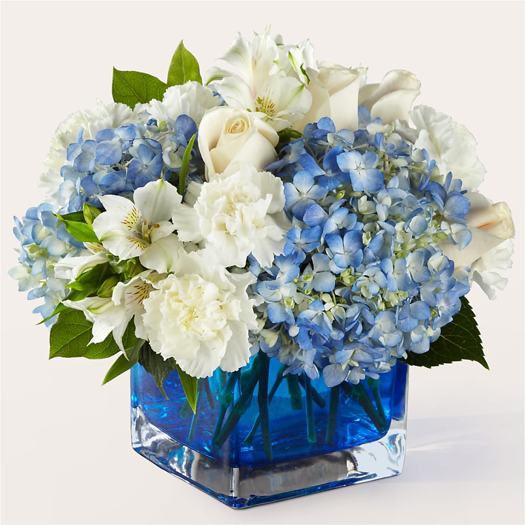 Soothing Waters Bouquet – Lighthouse Florist And Custom Designs, Rochester NY