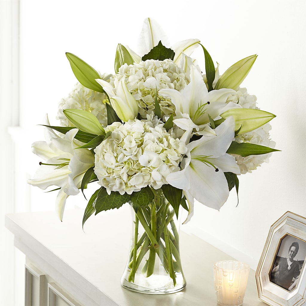Compassionate Lily Bouquet – Lighthouse Florist And Custom Designs, Rochester NY
