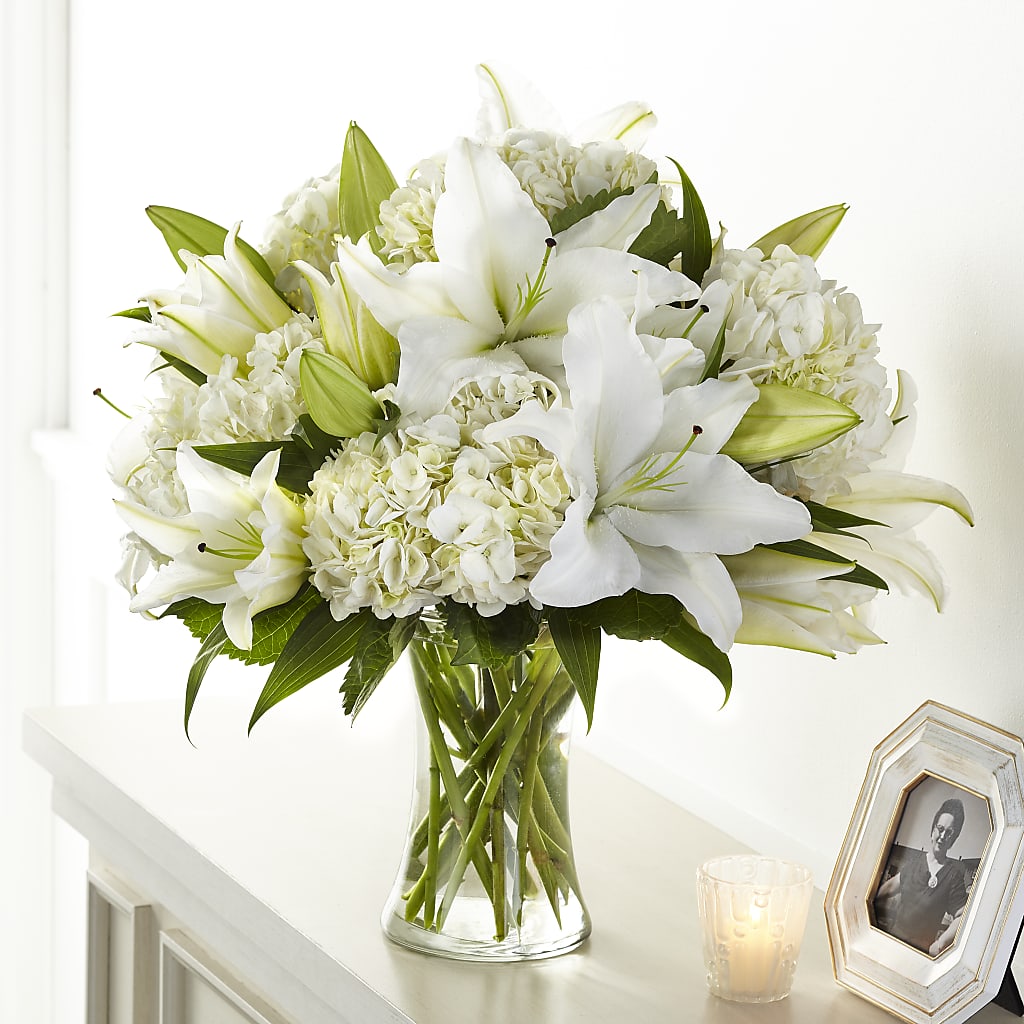Compassionate Lily Bouquet – Lighthouse Florist And Custom Designs, Rochester NY