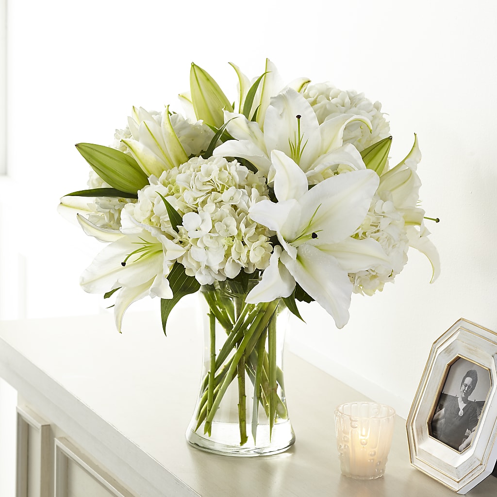 Compassionate Lily Bouquet – Lighthouse Florist And Custom Designs, Rochester NY