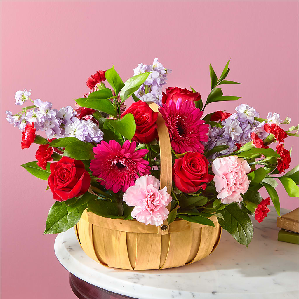 Pink Picnic Basket – Lighthouse Florist And Custom Designs, Rochester NY