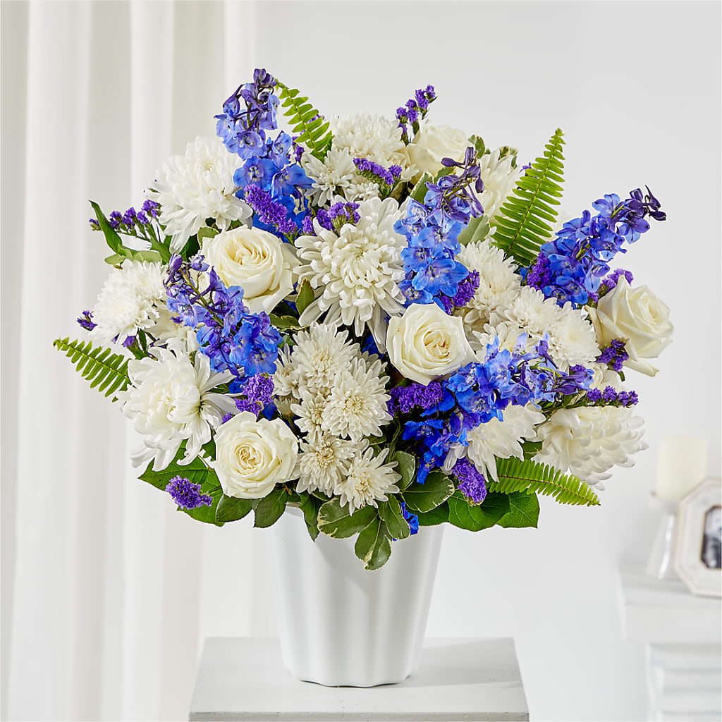 Hold Dear Tabletop Basket – Lighthouse Florist And Custom Designs, Rochester NY