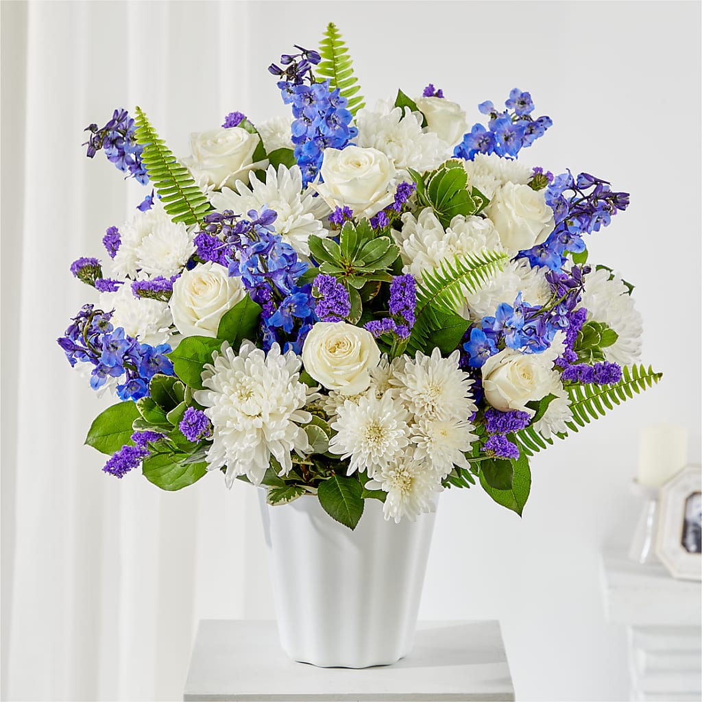 Hold Dear Tabletop Basket – Lighthouse Florist And Custom Designs, Rochester NY