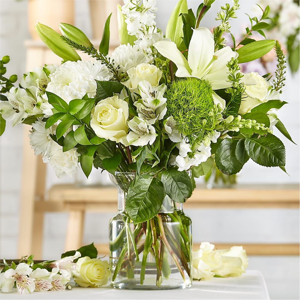 Classic Ivory – A Florist Original – Lighthouse Florist And Custom Designs, Rochester NY