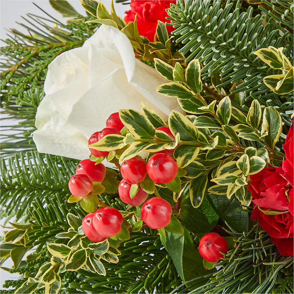 December Dreams Centerpiece –  Lighthouse Florist And Custom Designs, Rochester NY