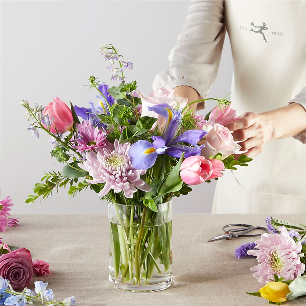 Pastel Tradition - A Florist Original –  Lighthouse Florist And Custom Designs, Rochester NY
