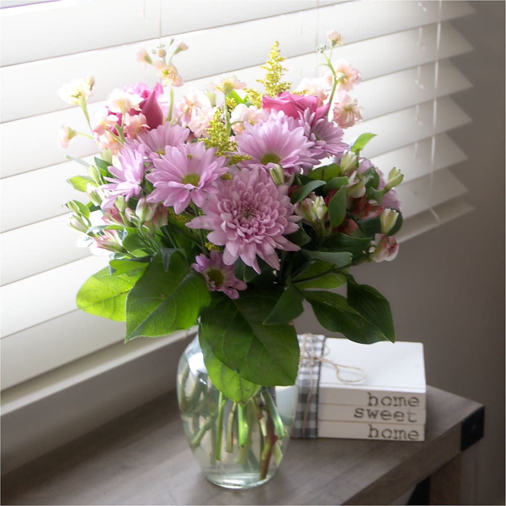 Pastel Tradition - A Florist Original –  Lighthouse Florist And Custom Designs, Rochester NY