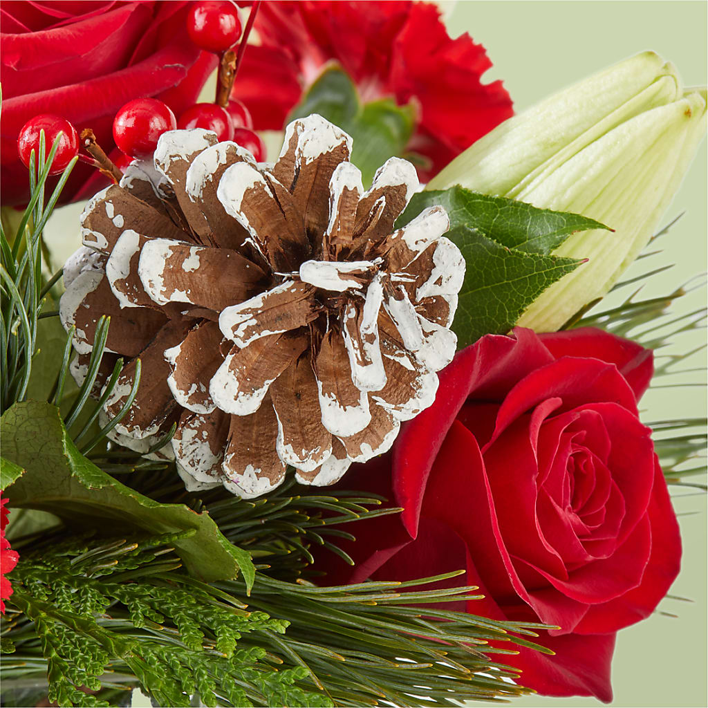 Glistening Icicles Bouquet –  Lighthouse Florist And Custom Designs, Rochester NY