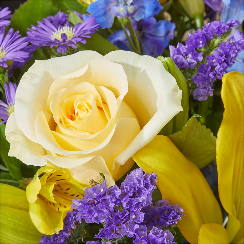 Limoncello Bouquet –  Lighthouse Florist And Custom Designs, Rochester NY