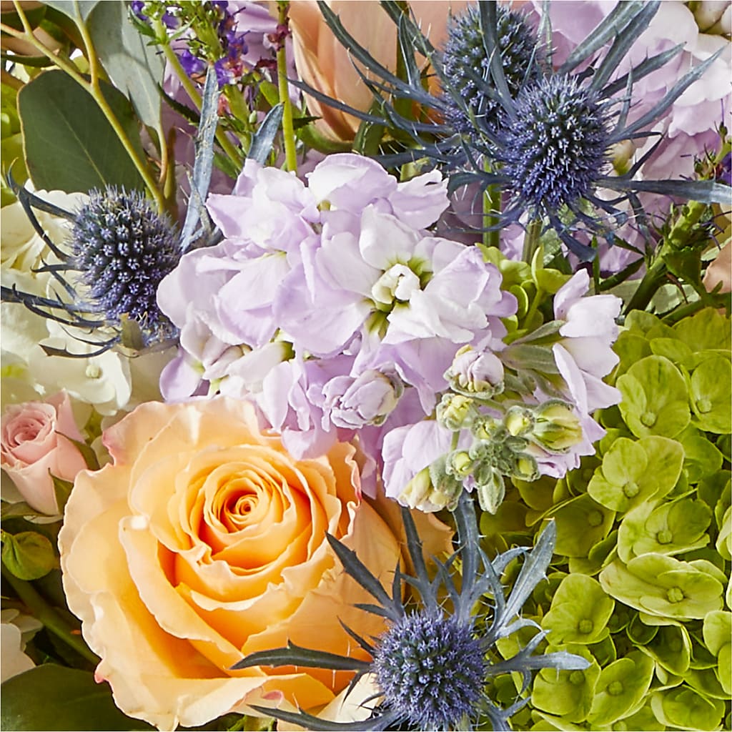 Porch Swing Bouquet –  Lighthouse Florist And Custom Designs, Rochester NY