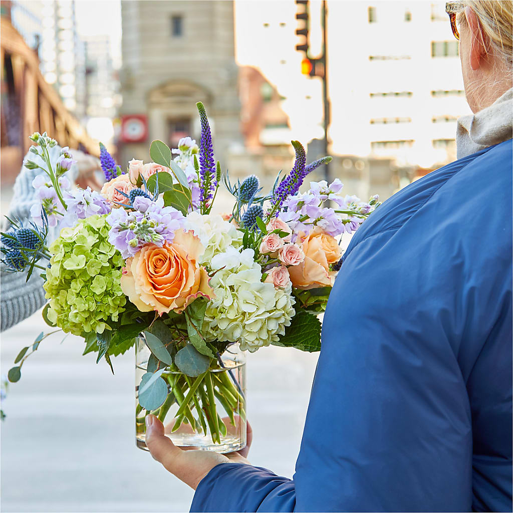 Porch Swing Bouquet –  Lighthouse Florist And Custom Designs, Rochester NY